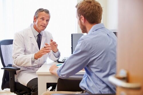 consulta cun médico para a prostatite